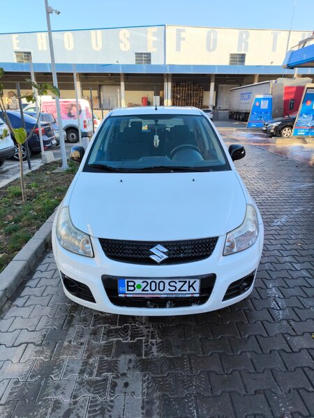 Suzuki SX4